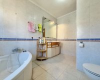 Resale - Semi-Detached Villa - Ciudad Quesada