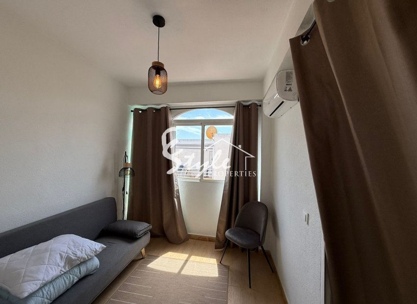 Resale - Semi-Detached Villa - Los Altos