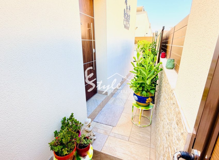 Resale - Semi-Detached Villa - Los Montesinos - La Herada