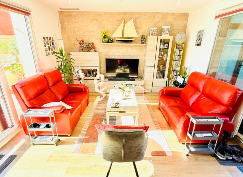 Resale - Semi-Detached Villa - Los Montesinos - La Herada