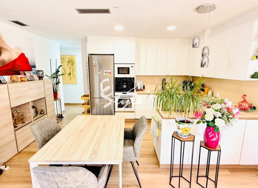 Resale - Semi-Detached Villa - Los Montesinos - La Herada