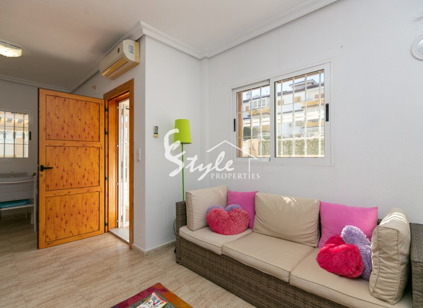 Resale - Semi - Detached Villa - Mil Palmeras - Riomar