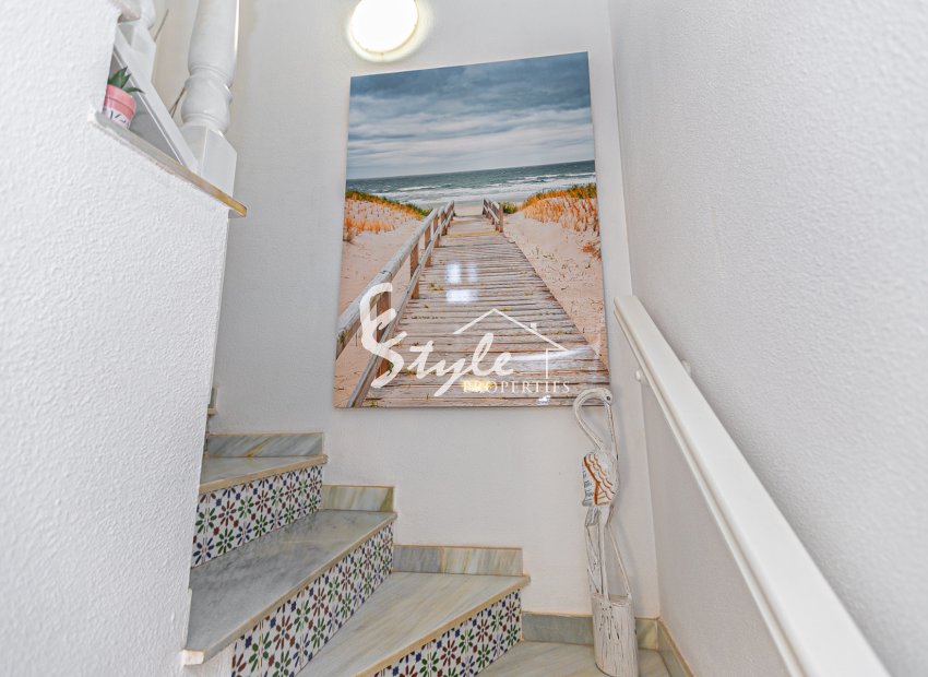 Resale - Semi - Detached Villa - Mil Palmeras - Riomar