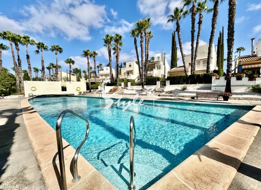 Resale - Semi-Detached Villa - Orihuela-Costa - Villamartin