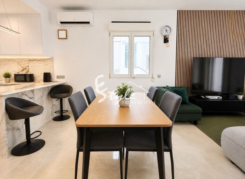Resale - Semi-Detached Villa - Orihuela-Costa - Villamartin