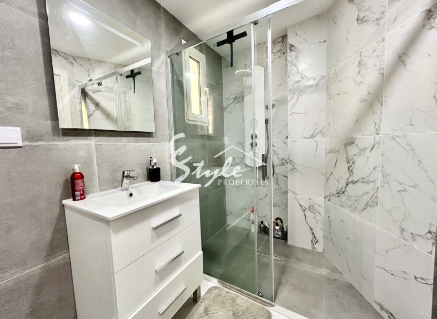 Resale - Semi-Detached Villa - Orihuela-Costa - Villamartin