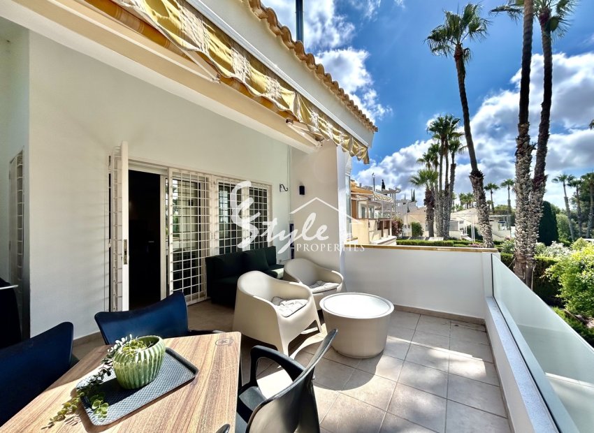 Resale - Semi-Detached Villa - Orihuela-Costa - Villamartin
