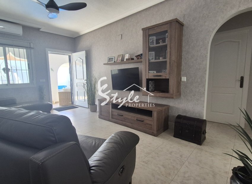 Resale - Semi-Detached Villa - San Miguel De Salinas - Costa Blanca
