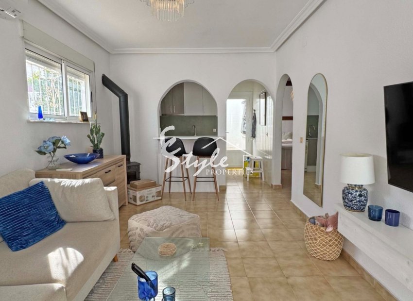 Resale - Semi - Detached Villa - San Miguel De Salinas