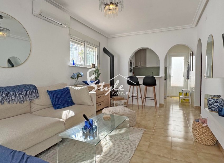 Resale - Semi - Detached Villa - San Miguel De Salinas