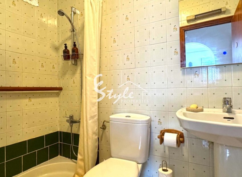 Resale - Semi - Detached Villa - San Miguel De Salinas