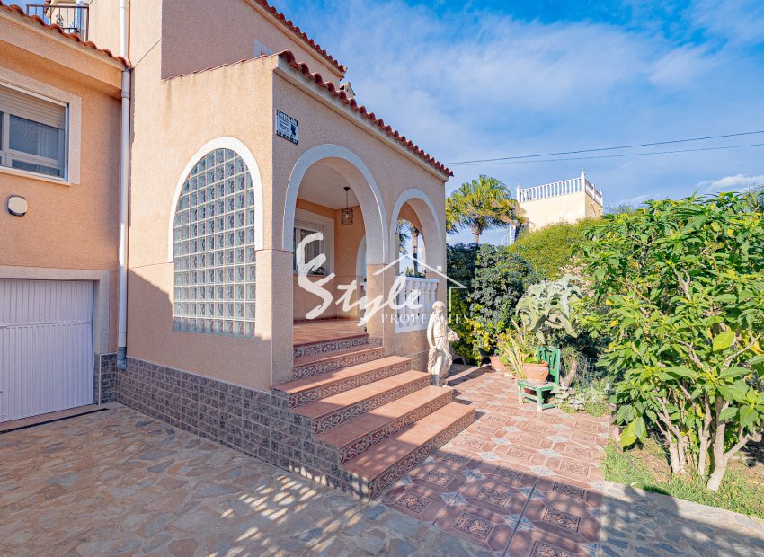 Resale - Semi - Detached Villa - Torrevieja - El Chaparral