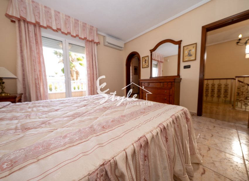 Resale - Semi - Detached Villa - Torrevieja - El Chaparral