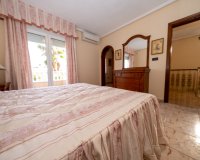 Resale - Semi - Detached Villa - Torrevieja - El Chaparral