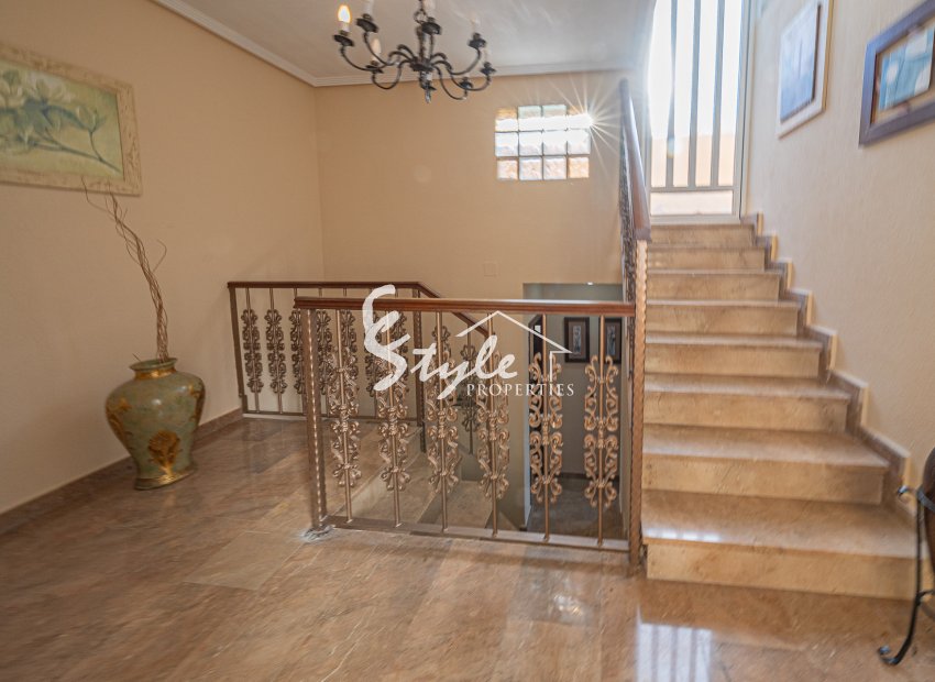 Resale - Semi - Detached Villa - Torrevieja - El Chaparral