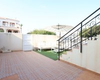 Resale - Semi - Detached Villa - Torrevieja