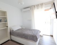 Resale - Semi - Detached Villa - Torrevieja