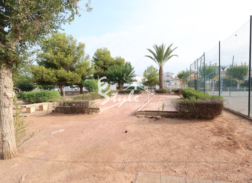 Resale - Semi - Detached Villa - Torrevieja