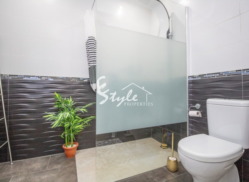 Resale - Semi - Detached Villa - Villamartin, Orihuela Costa - Fortuna