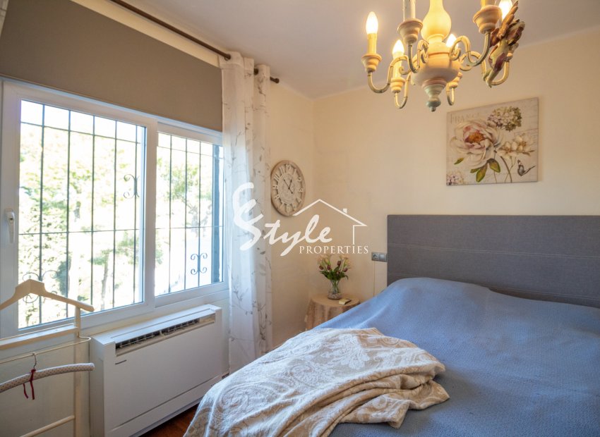 Resale - Semi - Detached Villa - Villamartin, Orihuela Costa - Fortuna