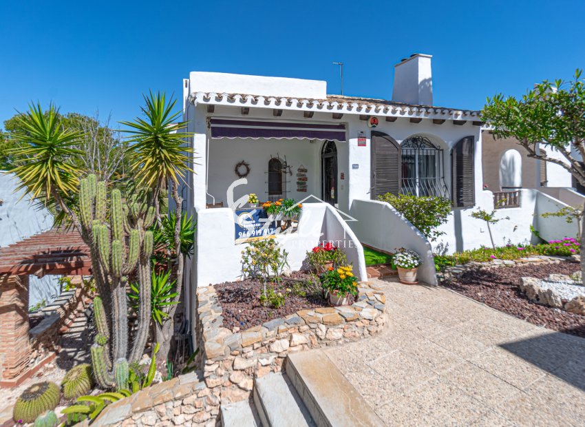 Resale - Semi-Detached Villa - Villamartin, Orihuela Costa - Fortuna