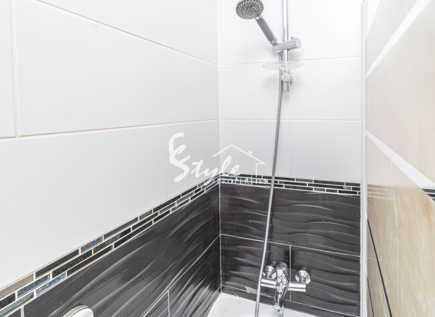 Resale - Semi-Detached Villa - Villamartin, Orihuela Costa - Fortuna