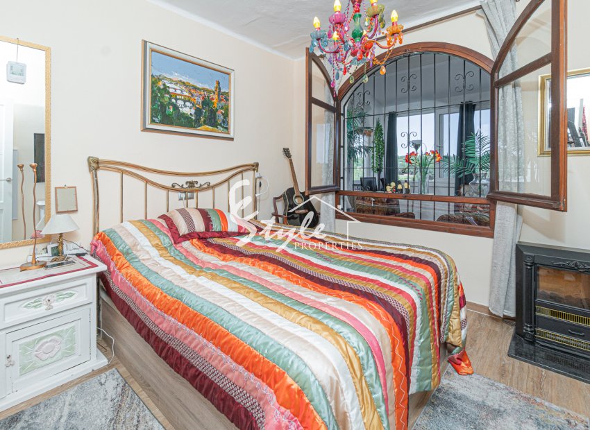 Resale - Semi-Detached Villa - Villamartin, Orihuela Costa - Fortuna