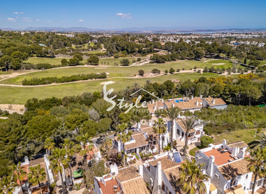 Resale - Semi-Detached Villa - Villamartin, Orihuela Costa - Fortuna