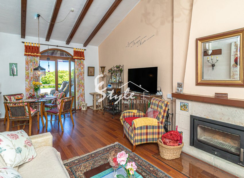 Resale - Semi-Detached Villa - Villamartín - Villamartin