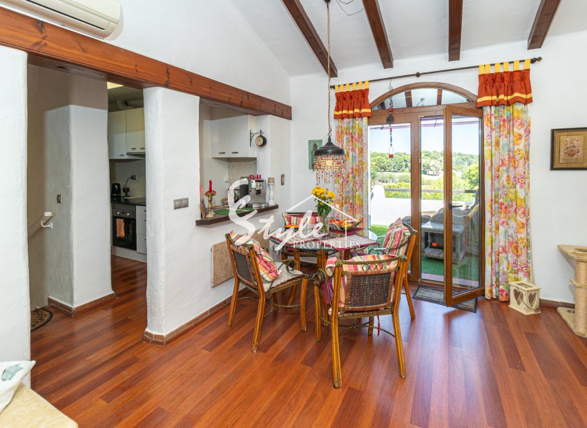 Resale - Semi-Detached Villa - Villamartín - Villamartin