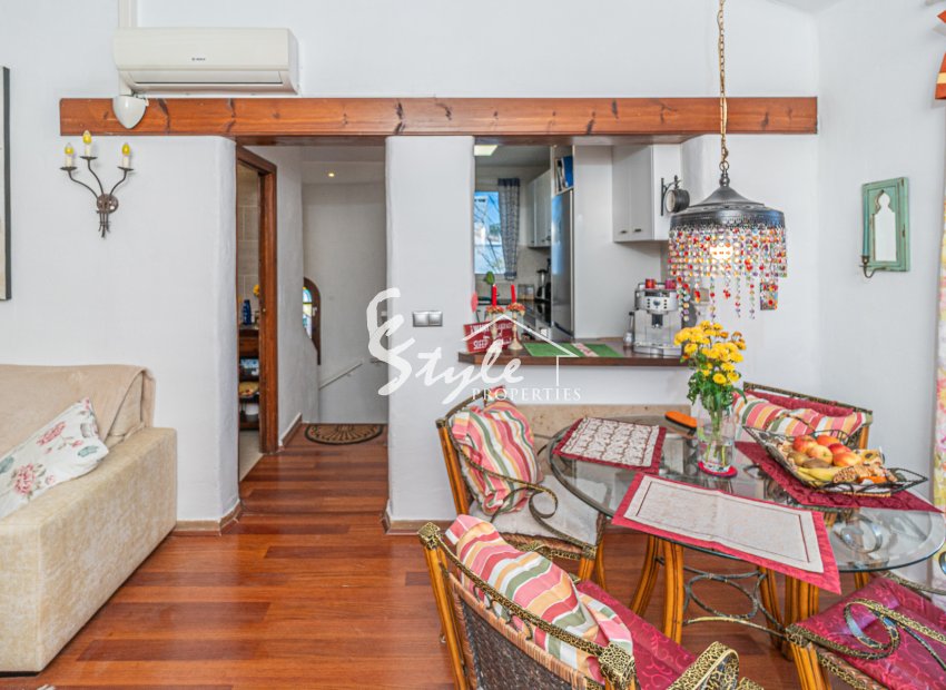 Resale - Semi-Detached Villa - Villamartín - Villamartin