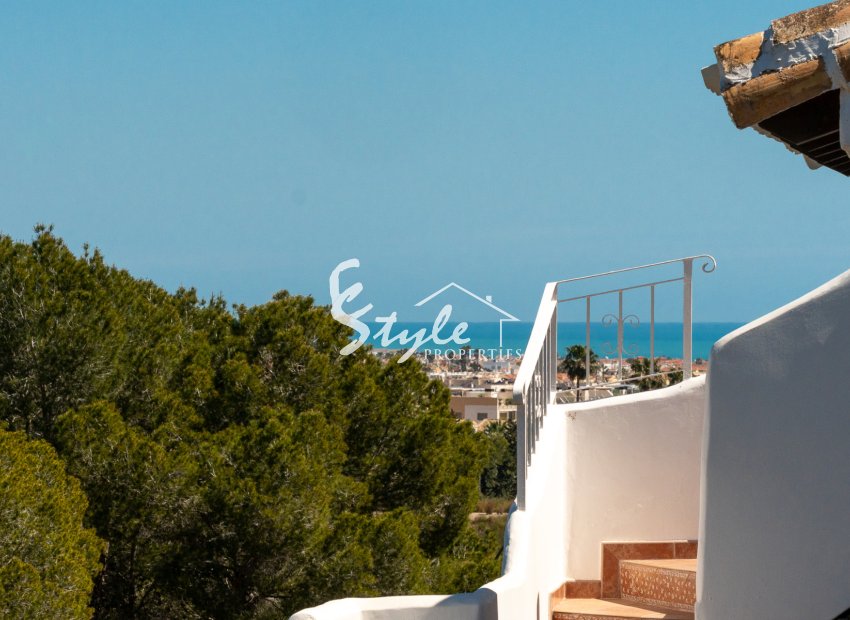 Resale - Semi-Detached Villa - Villamartín - Villamartin