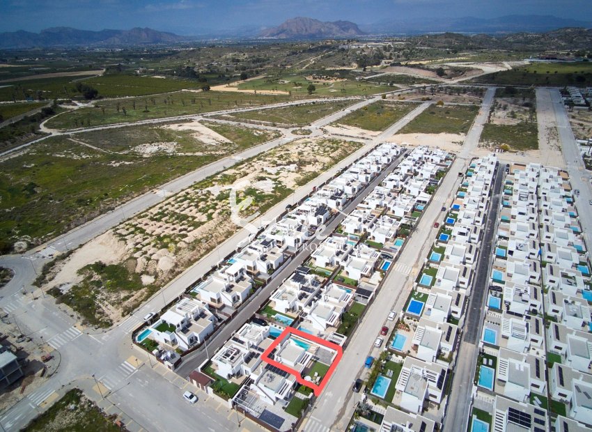 Resale - Semi-Detached Villa - Vistabella Golf