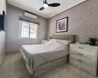 Resale - Semi detached - Villamartin - Costa Blanca