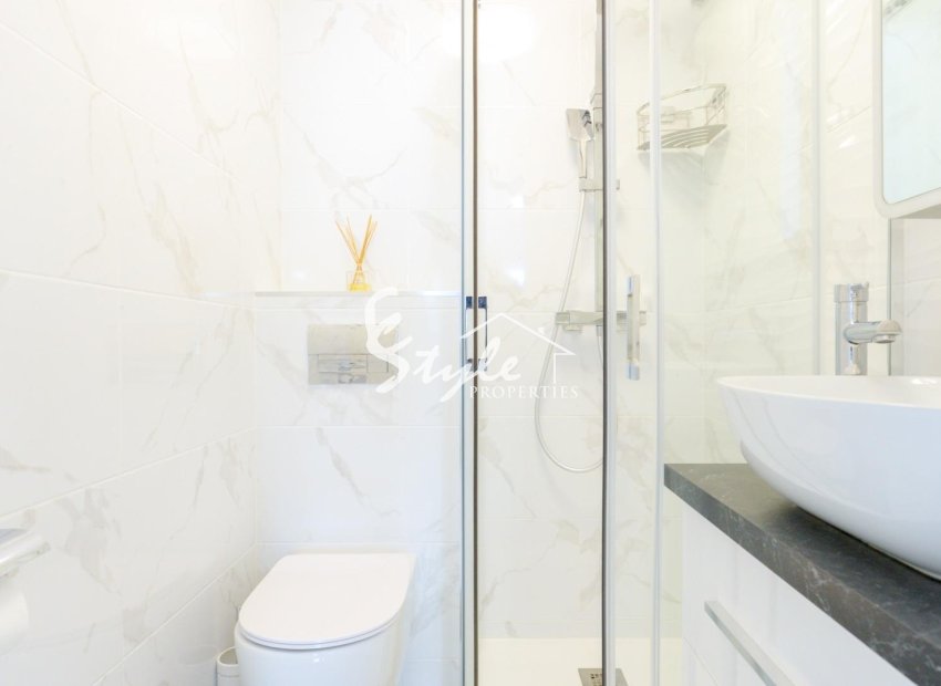 Resale - terraced house - Torrevieja - Punta Prima