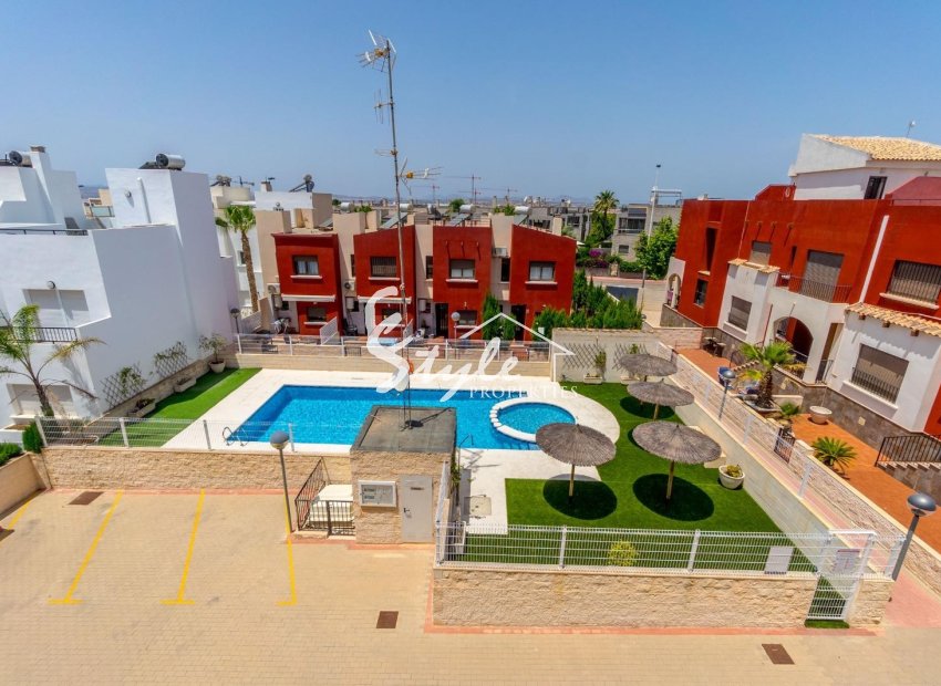 Resale - Terraced house / Townhouse - Torrevieja - Aguas Nuevas