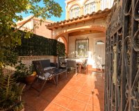 Resale - Terraced house / Townhouse - Torrevieja - El Acequión - Los Náufragos