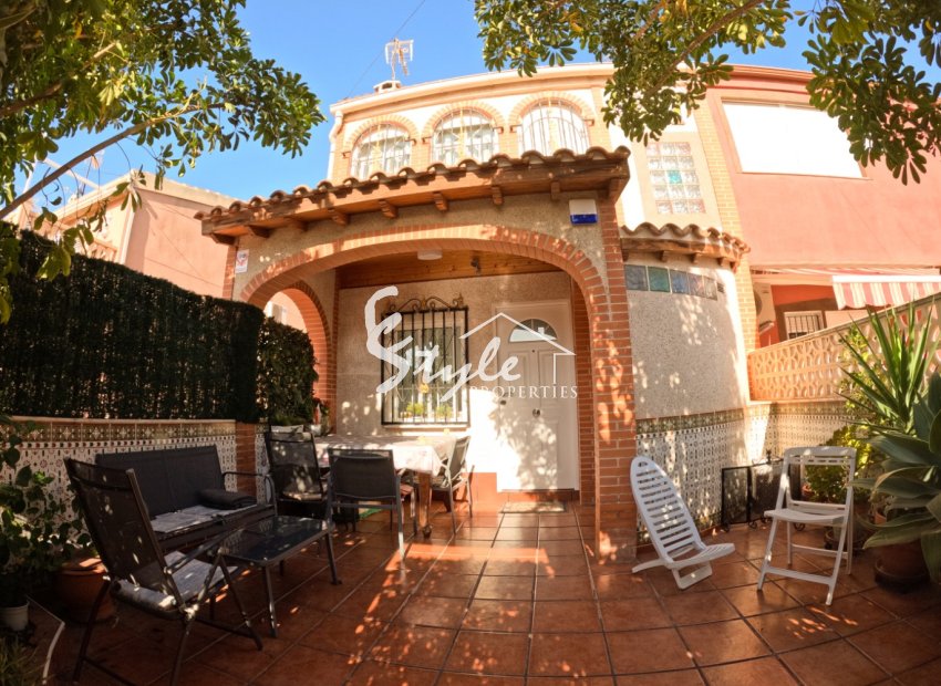 Resale - Terraced house / Townhouse - Torrevieja - El Acequión - Los Náufragos