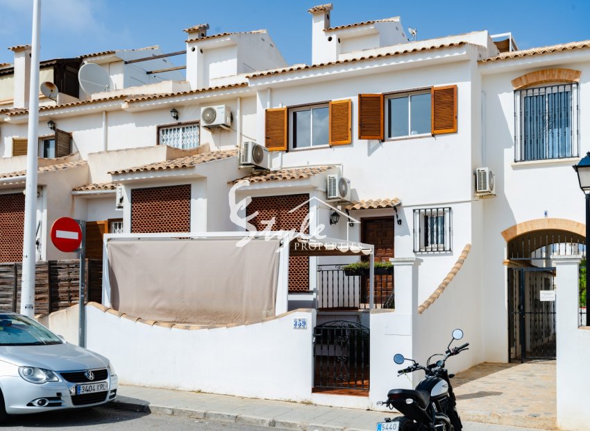 Resale - Townhouse - Alicante - Monte Y Mar