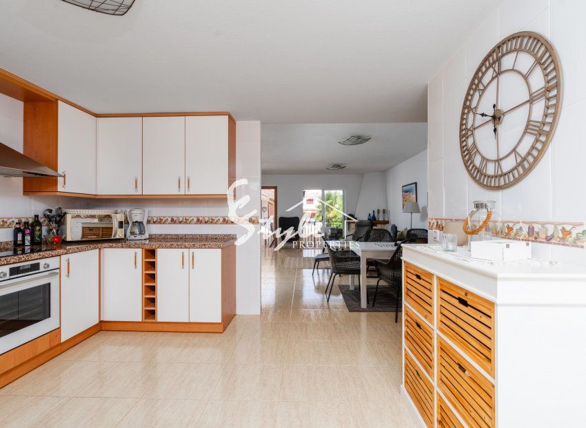 Resale - Townhouse - Alicante - Monte Y Mar