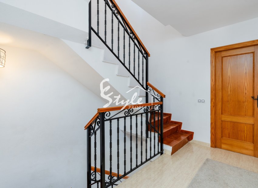 Resale - Townhouse - Alicante - Monte Y Mar