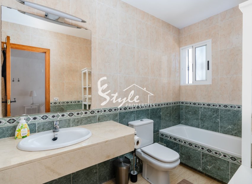 Resale - Townhouse - Alicante - Monte Y Mar