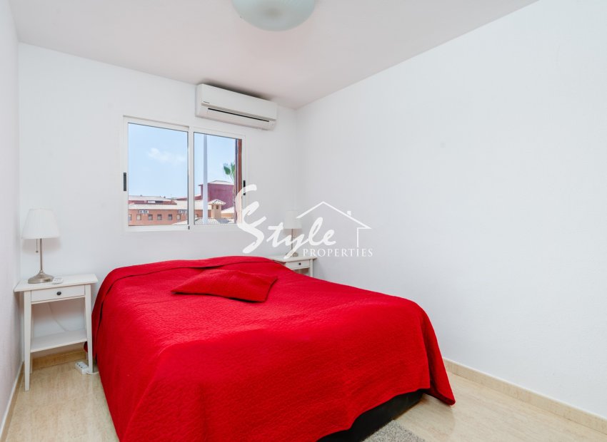 Resale - Townhouse - Alicante - Monte Y Mar