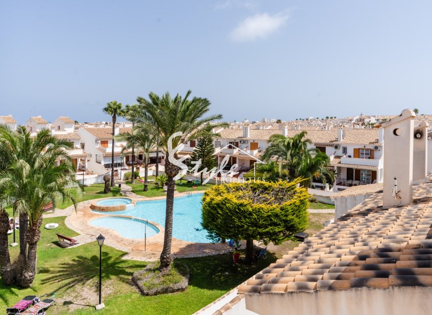 Resale - Townhouse - Alicante - Monte Y Mar