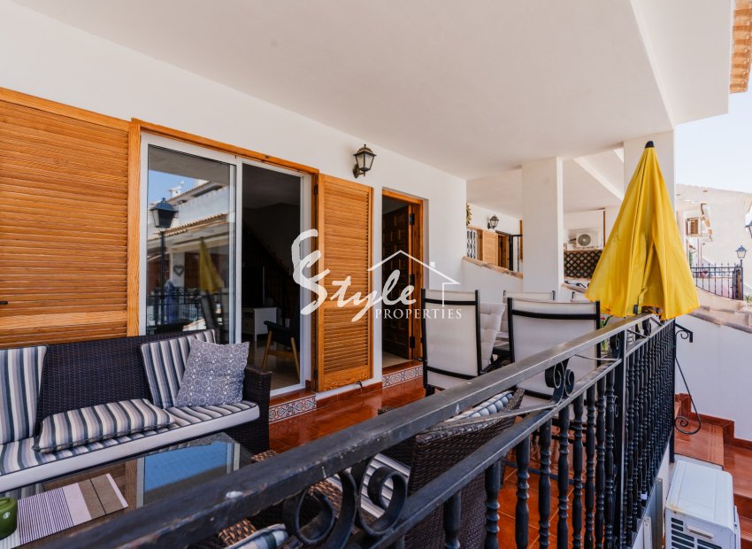 Resale - Townhouse - Alicante - Monte Y Mar