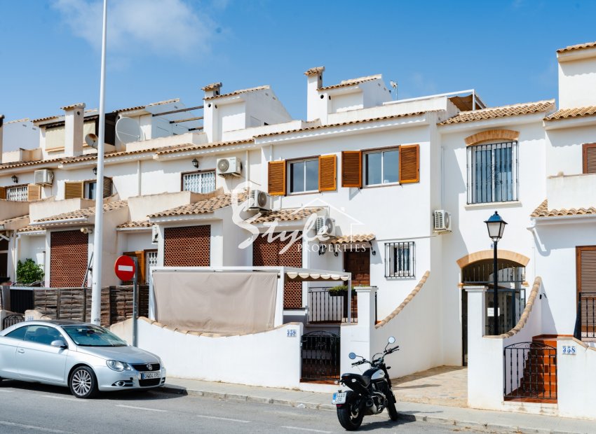 Resale - Townhouse - Alicante - Monte Y Mar