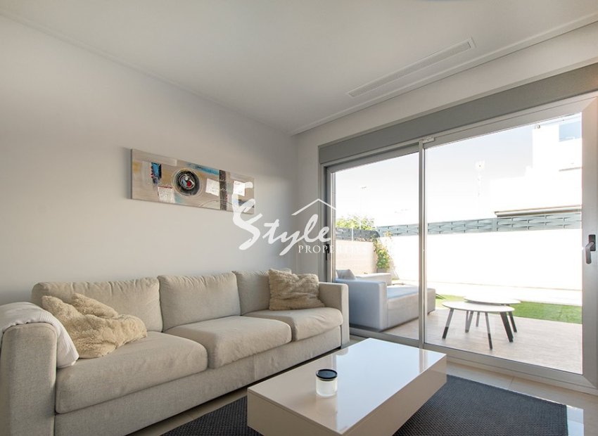 Resale - Townhouse - Ciudad Quesada