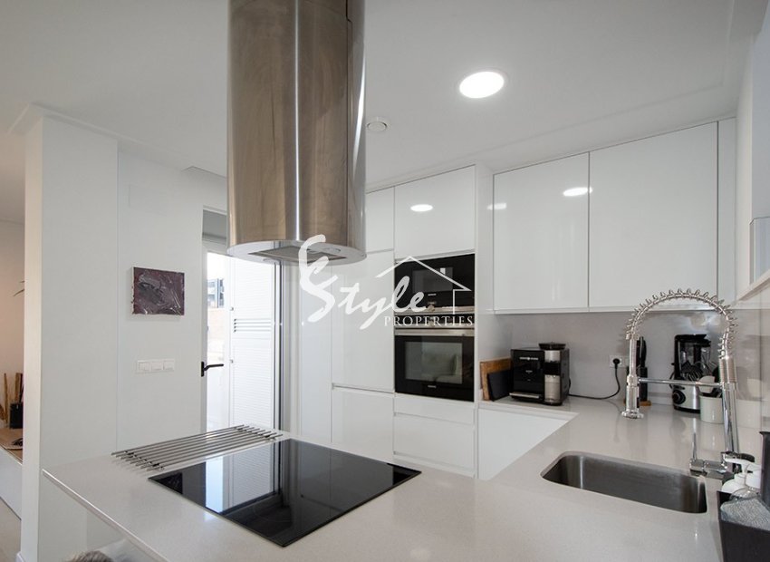 Resale - Townhouse - Ciudad Quesada