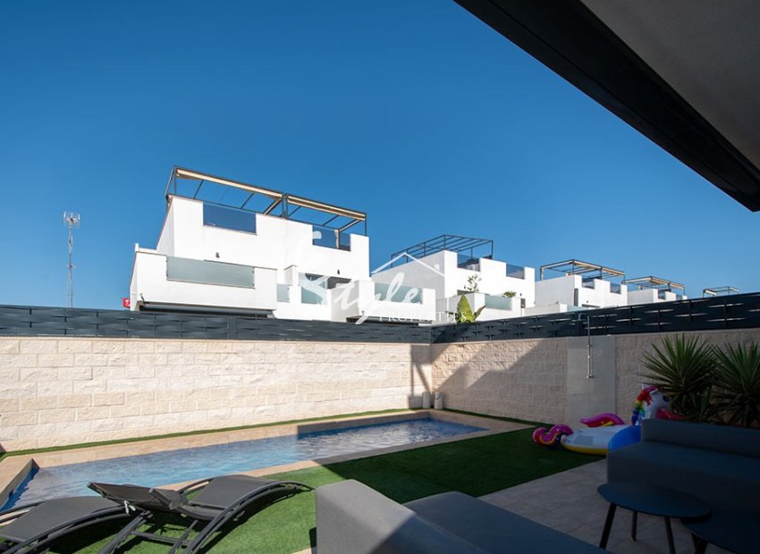 Resale - Townhouse - Ciudad Quesada