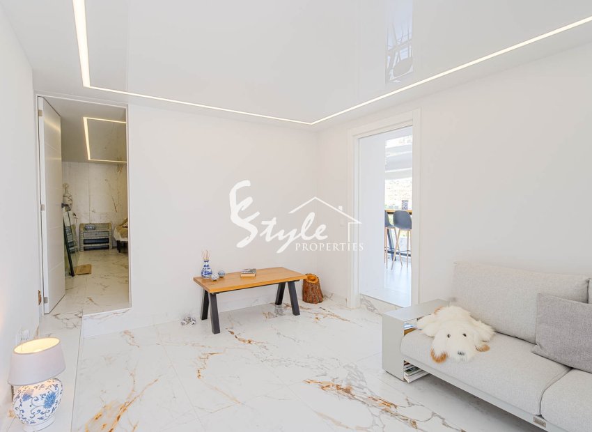 Resale - Townhouse - Ciudad Quesada